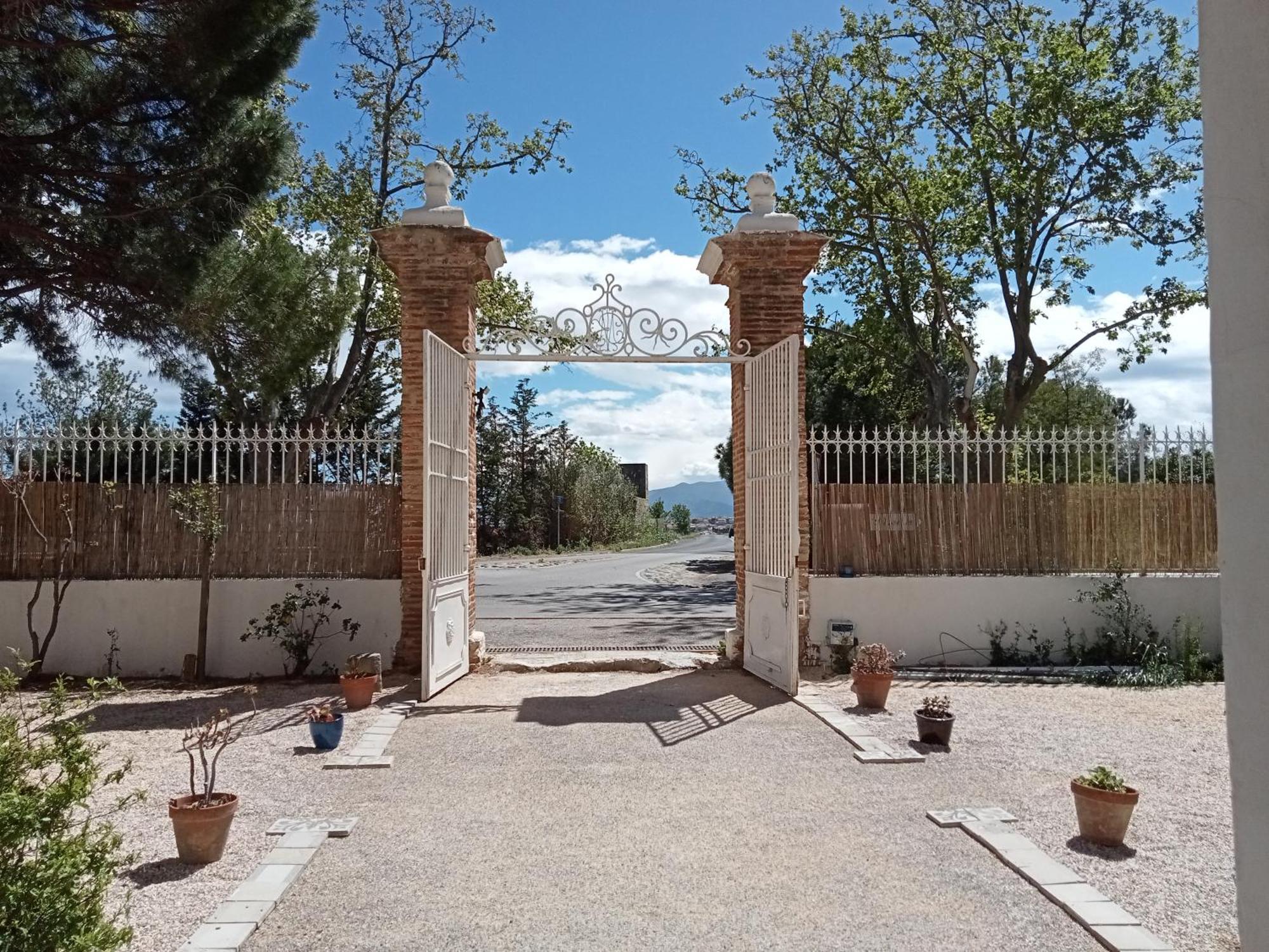 Mas Palegry côté jardin Perpignan Exterior foto
